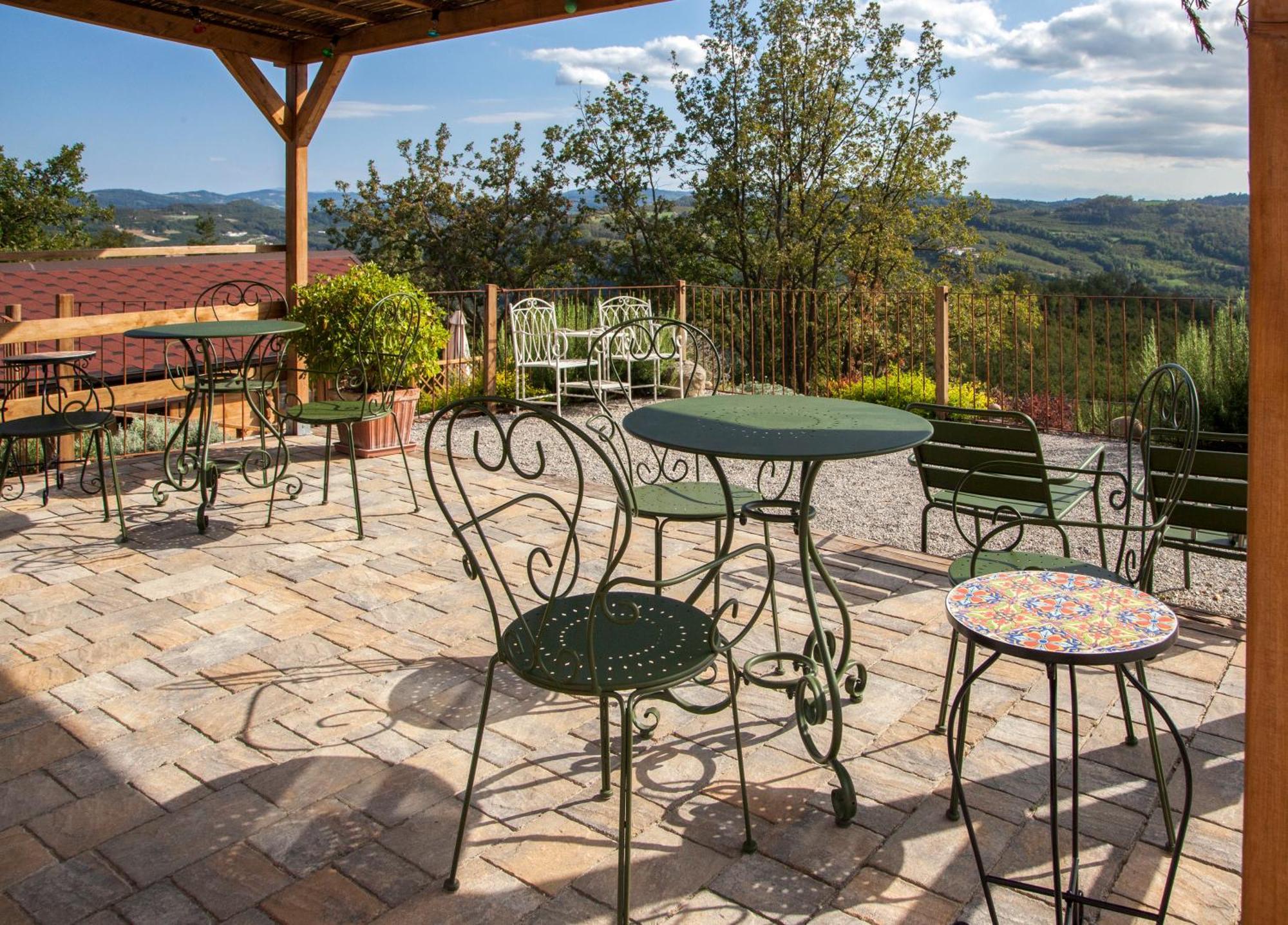 Hotel Pian Del Mund Borgomale Exterior foto